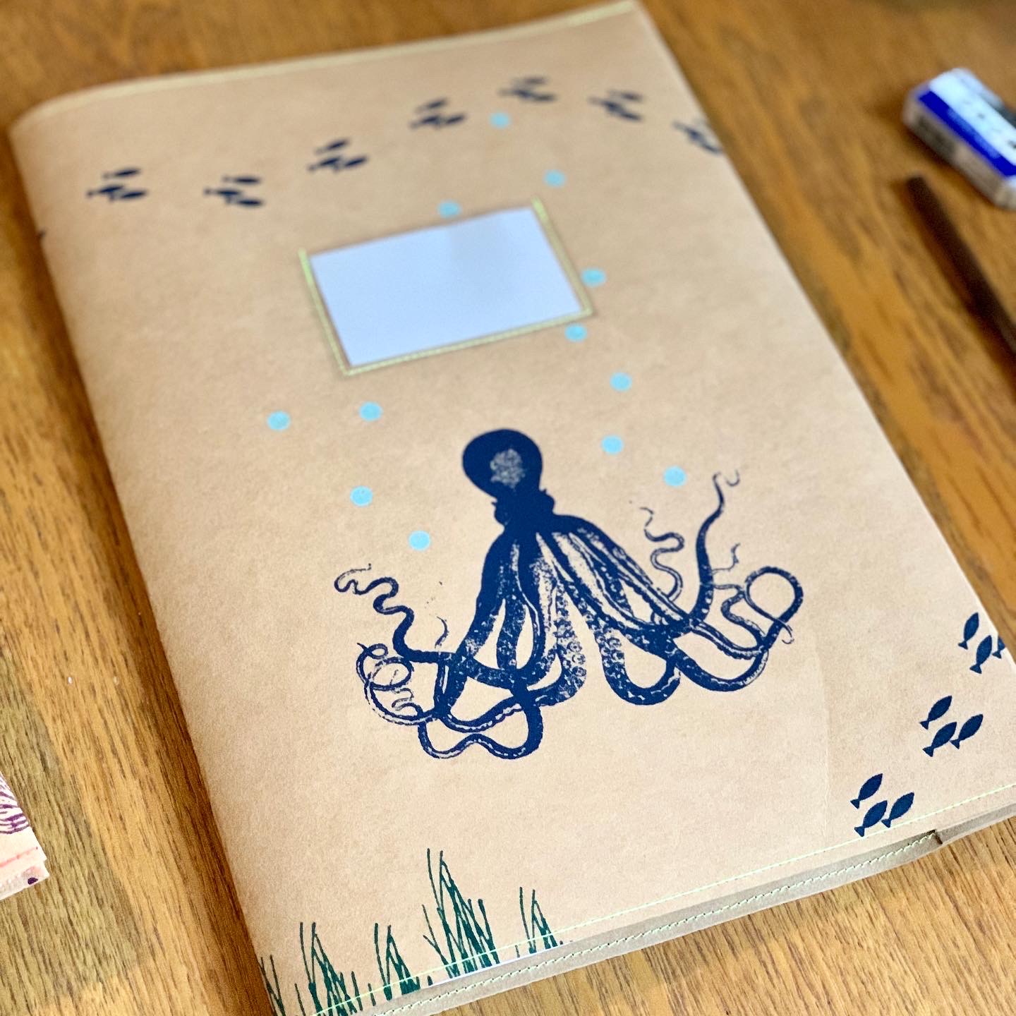 STEMPEL und NÄH-Workshop – Wir bestempeln und nähen Schulsachen*!